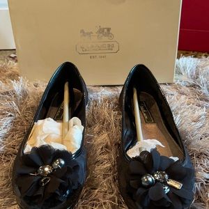 Coach flats